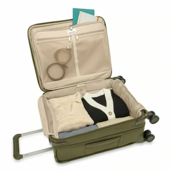 Briggs & Riley Baseline Global Carry-on Spinner< Suitcases | Carry On