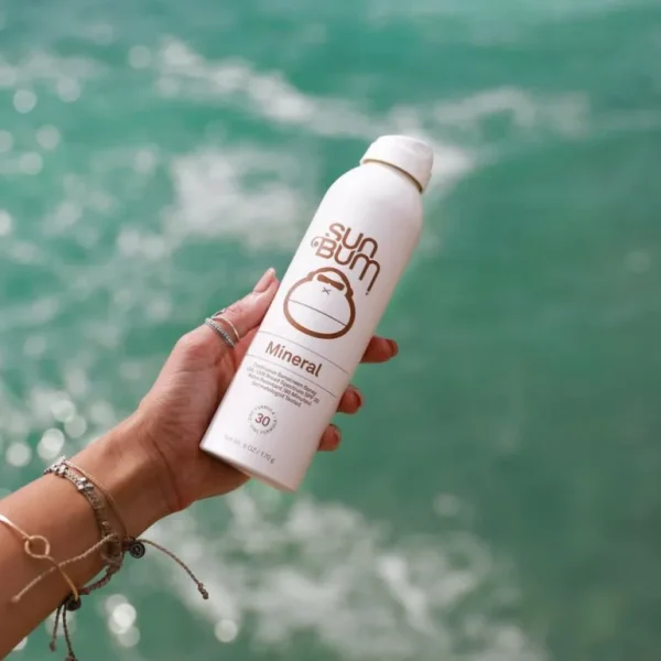 Travel Essentials Sun Bum Mineral SPF 30 Sunscreen Spray< Travel Essentials