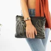 Aloha Women's Mid Lānai Pouch In Gold On Black<Women Toiletry Bags | Cosmetic Bags