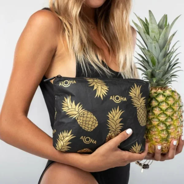 Aloha Women's Small Black Pineapple Fields Pouch<Women Cosmetic Bags | Hand Bags