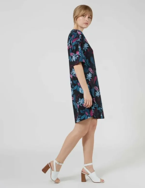 womens_fig_funzi_dress_6.webp FIG Women's Funzi Dress<Women Dresses